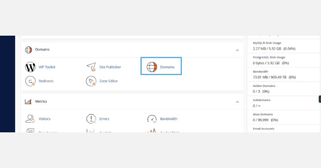 Bạn truy cập mục Domains trong cPanel