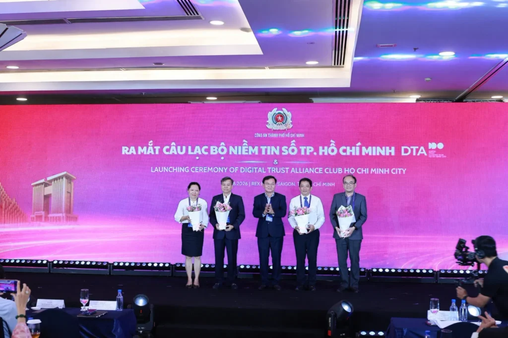 Ra mắt Câu lạc bộ Niềm Tin Số TP.HCM